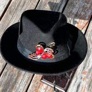 Black red fedora hat